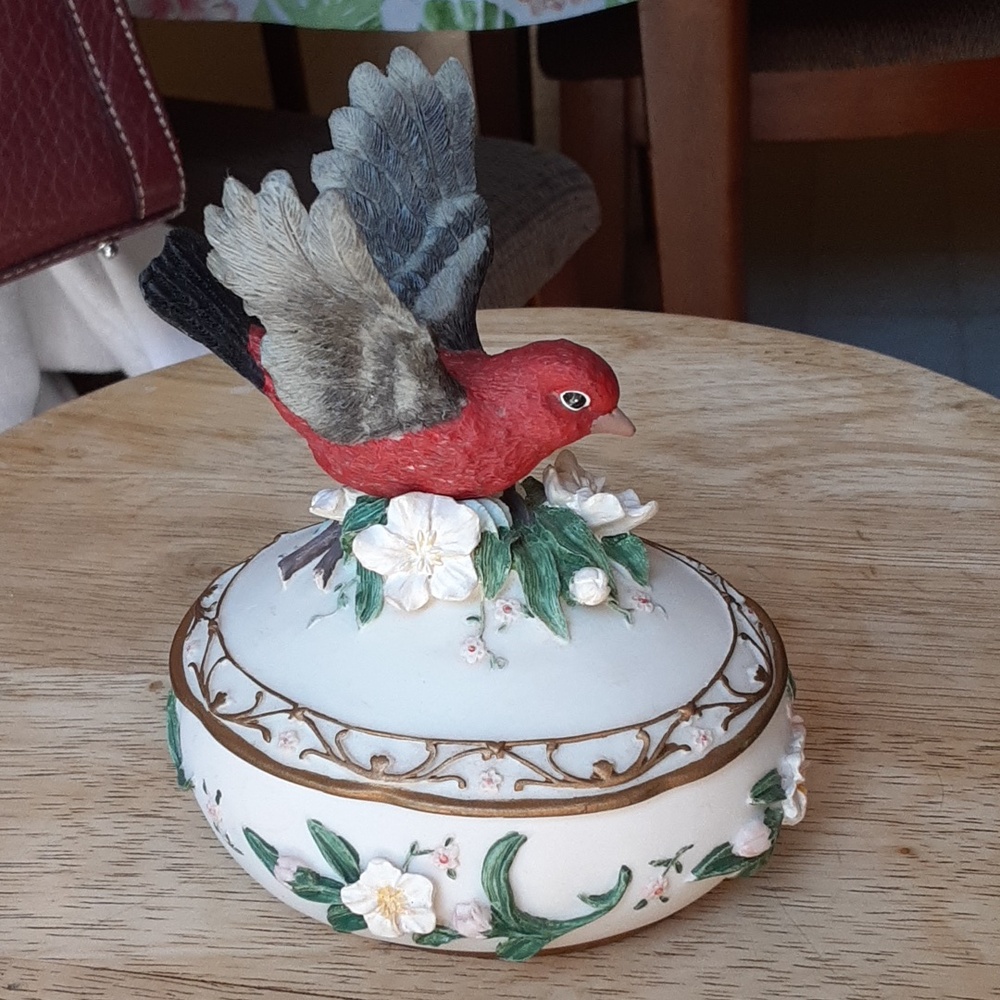 Decorative Red Bird Music Trinket Box